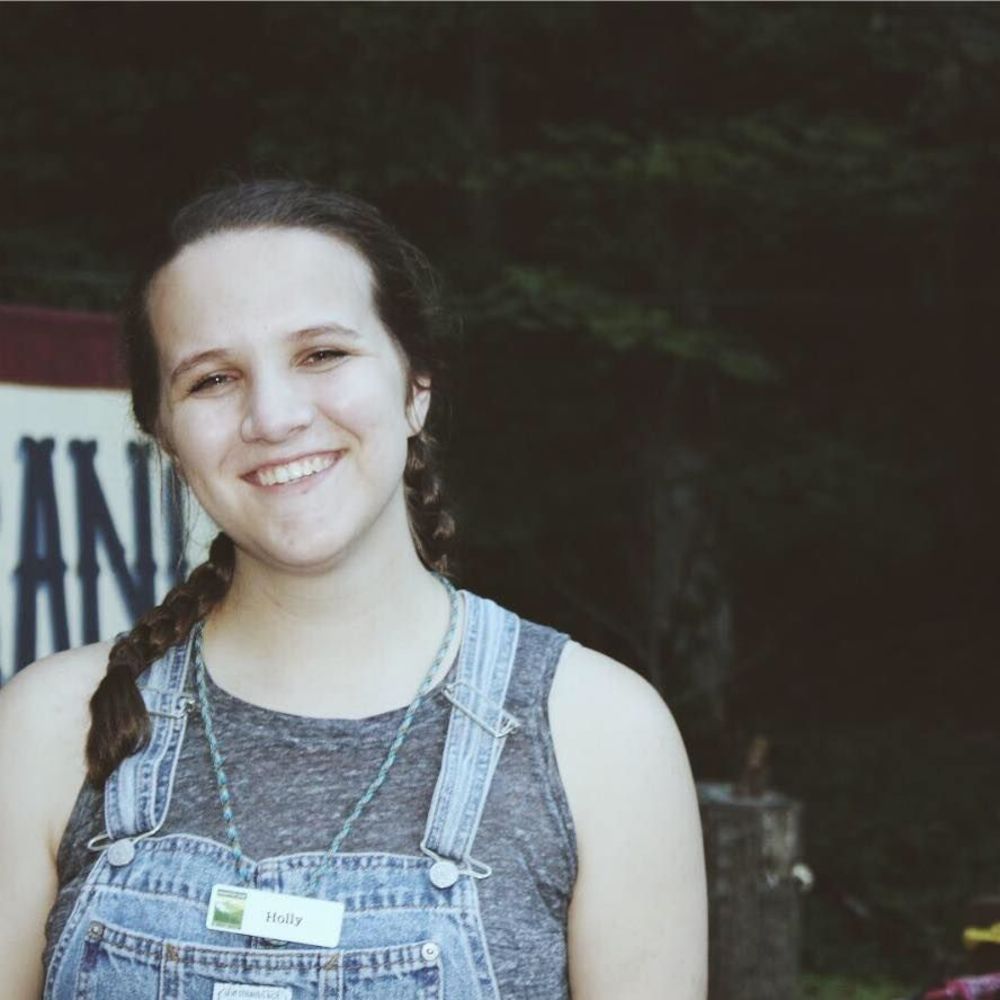 Meet your Posher, Holly